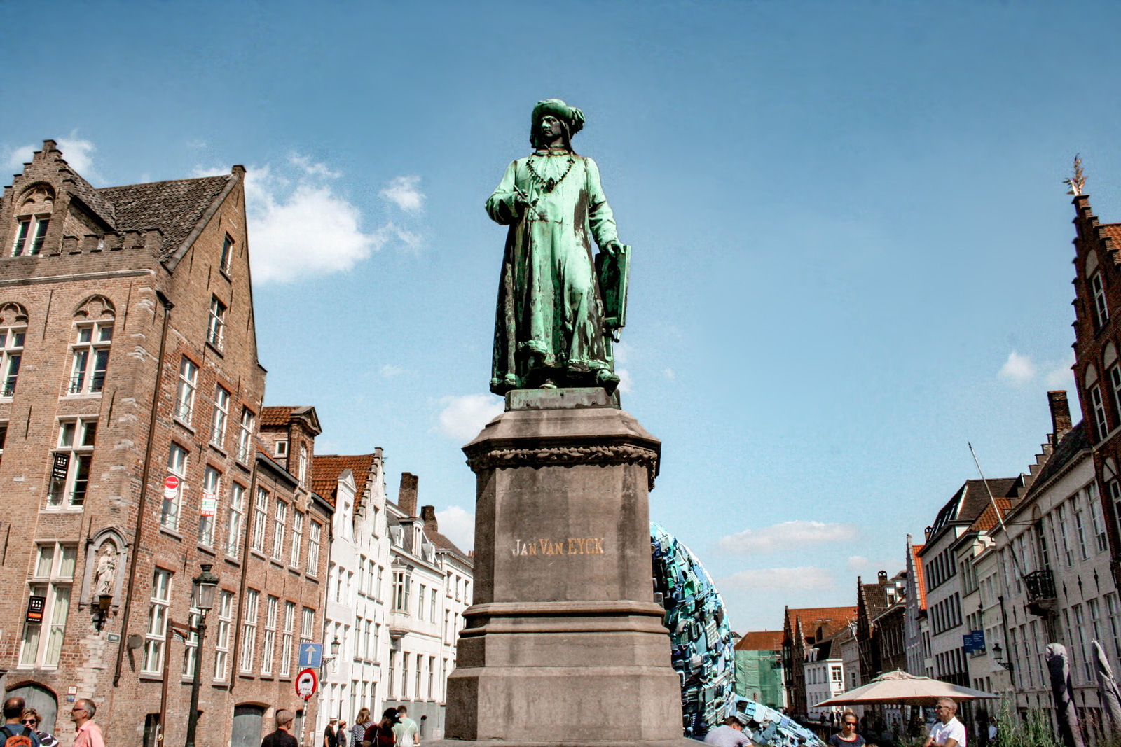 Jan van Eyckplein —— 2018