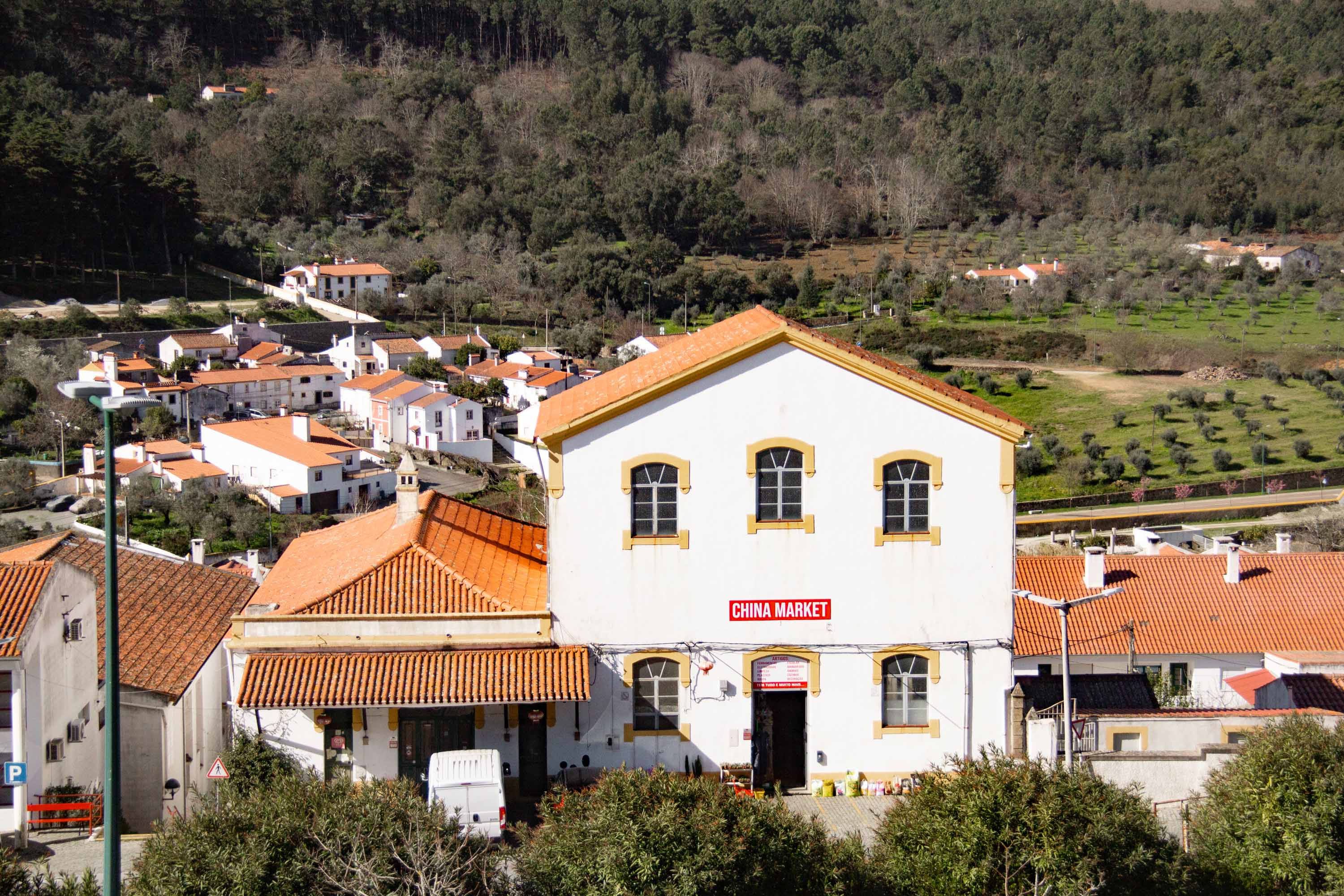 China Market in Castelo de Vide —— 2025