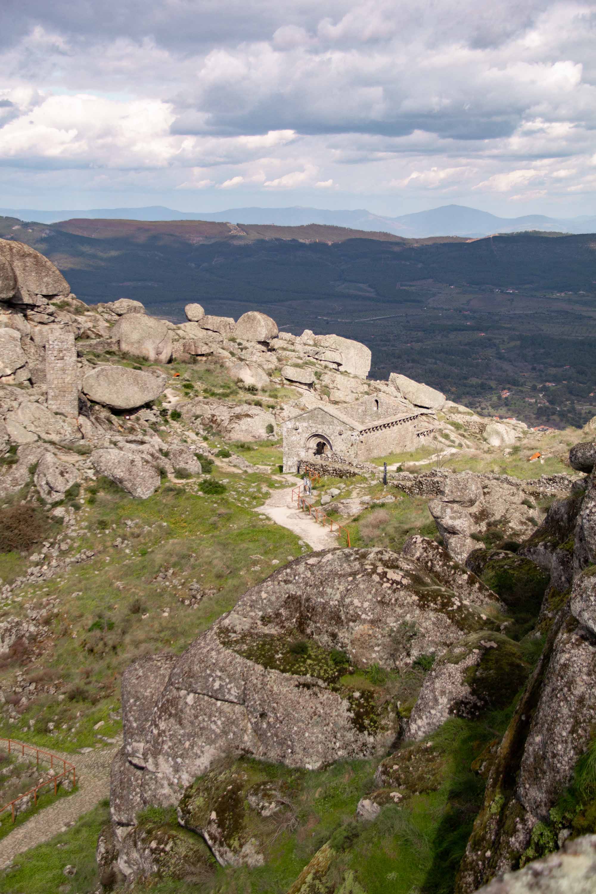 Castelo de Monsanto —— 2025