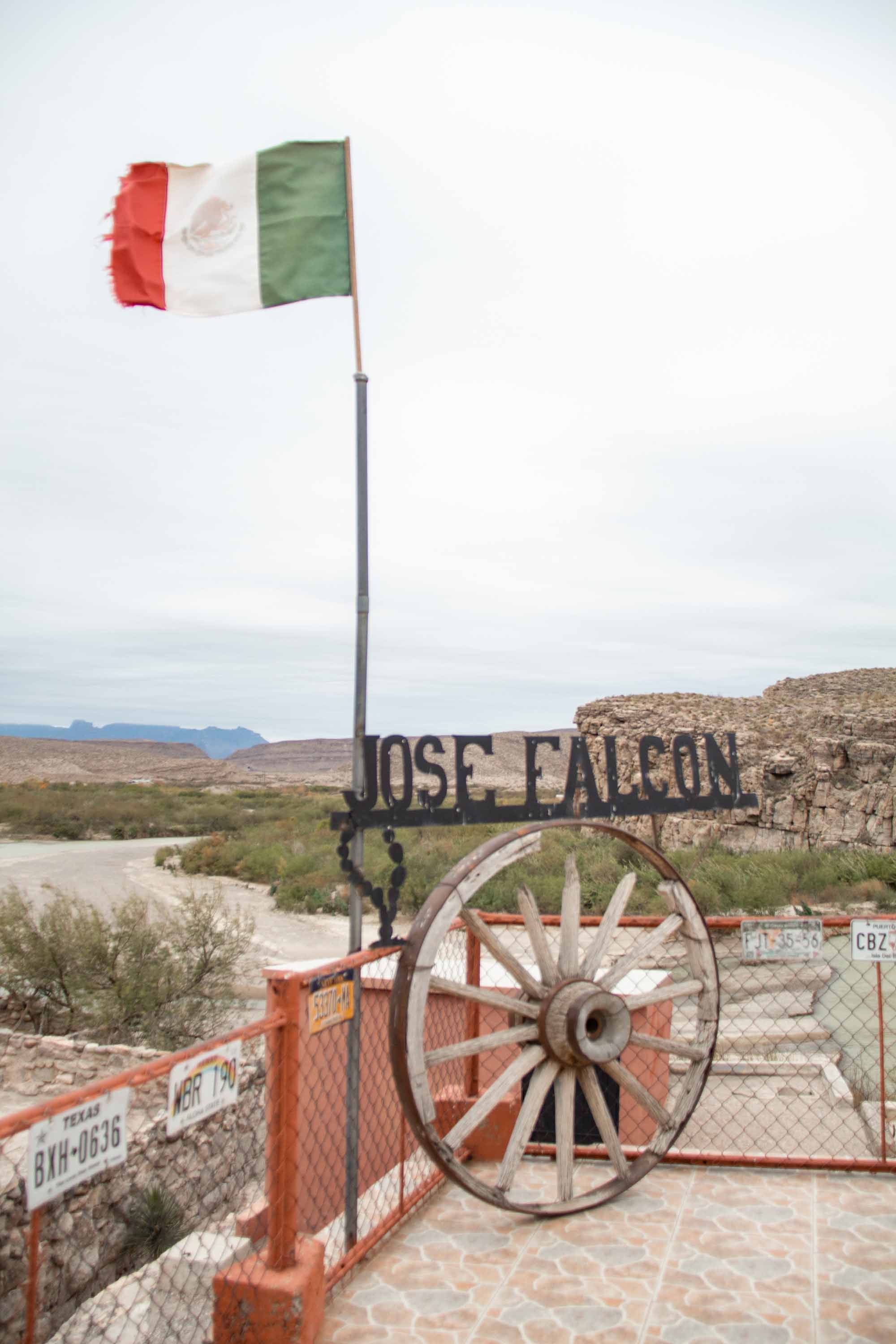 Mexican Flag —— 2025